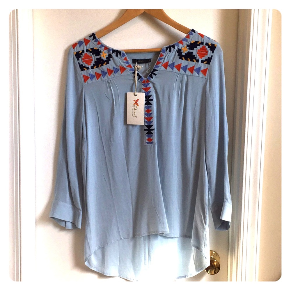 Super cute blue Rayon boho style top size Sm